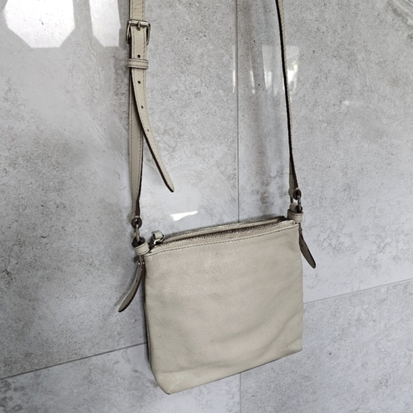 Kate Spade Jackson Street Crossbody Ivory - Picture 7 of 10